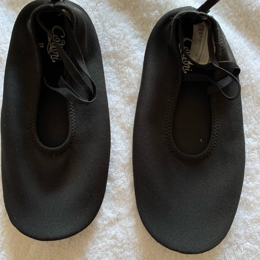 Collini girls kids soft black dance shoes size 13, ** 4 for $ 25.00**